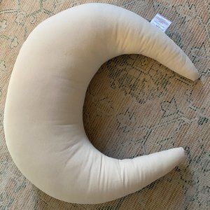 Snuggle Me Organic nursing pillow (never used)